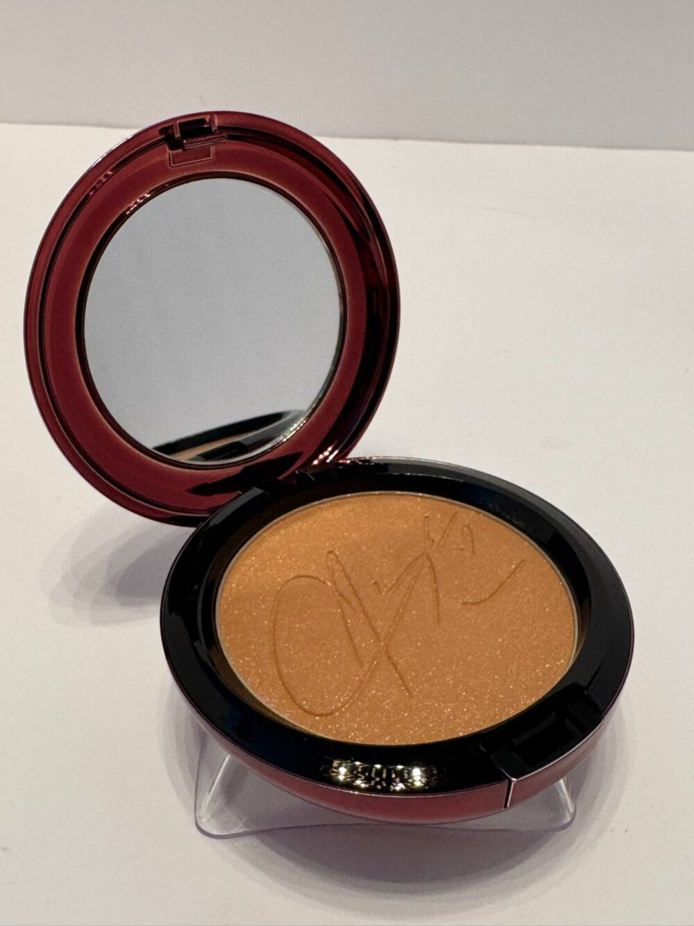 MAC Aaliyah Baby Girl Bronzing Powder Limited Edition Burgundy Shimmer Compact